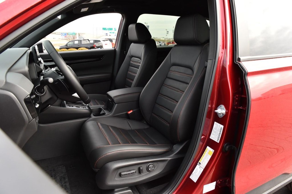 Honda CR-V Hybrid Vehicle Image 22