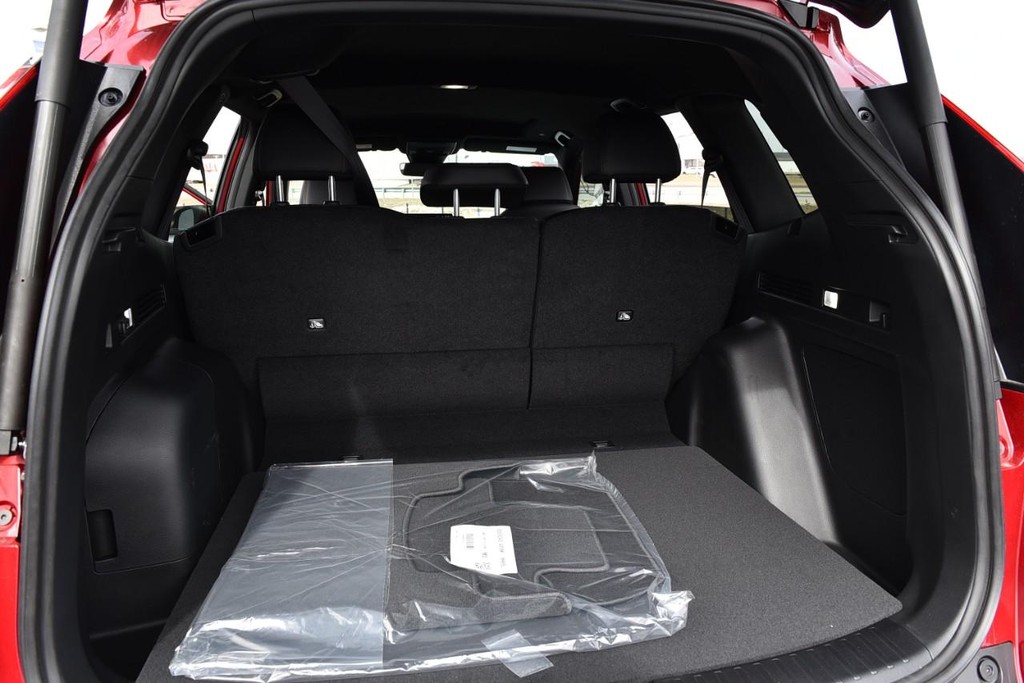 Honda CR-V Hybrid Vehicle Image 28