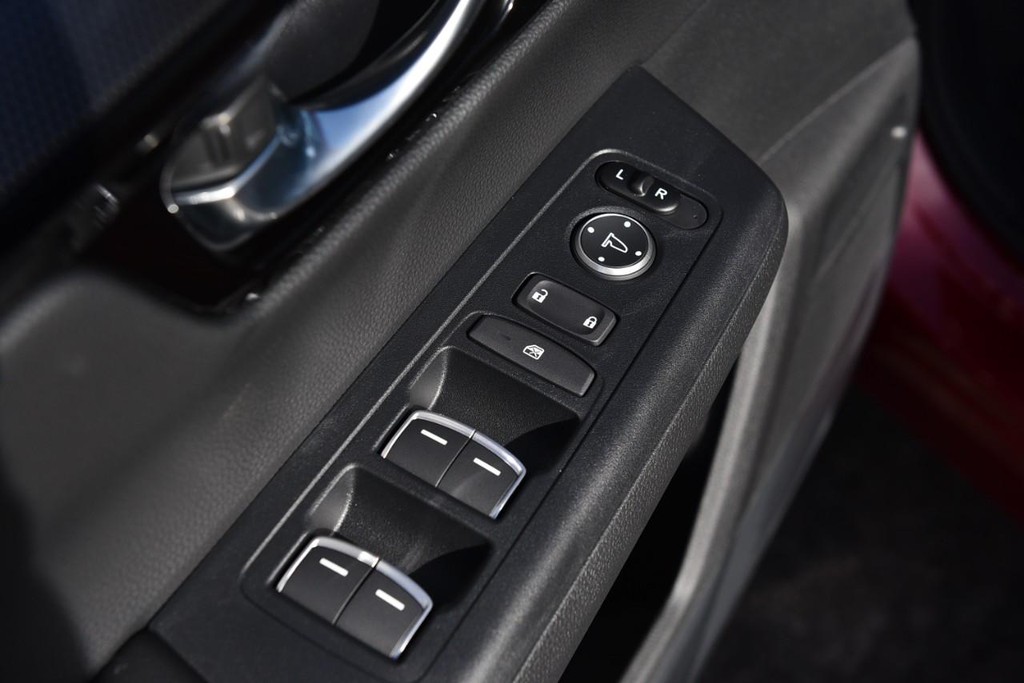 Honda CR-V Hybrid Vehicle Image 09