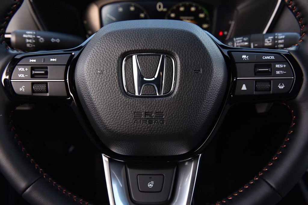 Honda CR-V Hybrid Vehicle Image 22