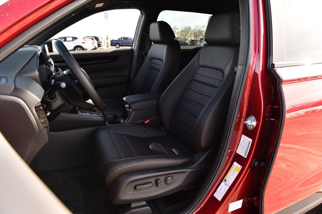 Honda CR-V Hybrid Vehicle Image 23