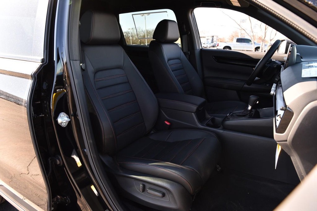 Honda CR-V Hybrid Vehicle Full-screen Gallery Image 23