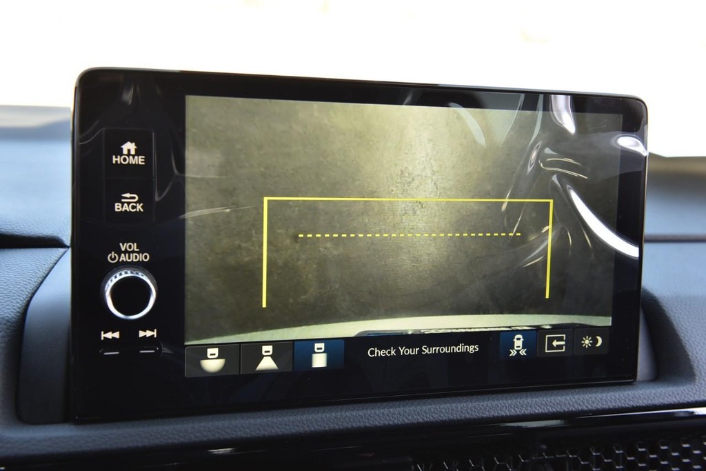 Honda CR-V Hybrid Vehicle Full-screen Gallery Image 14