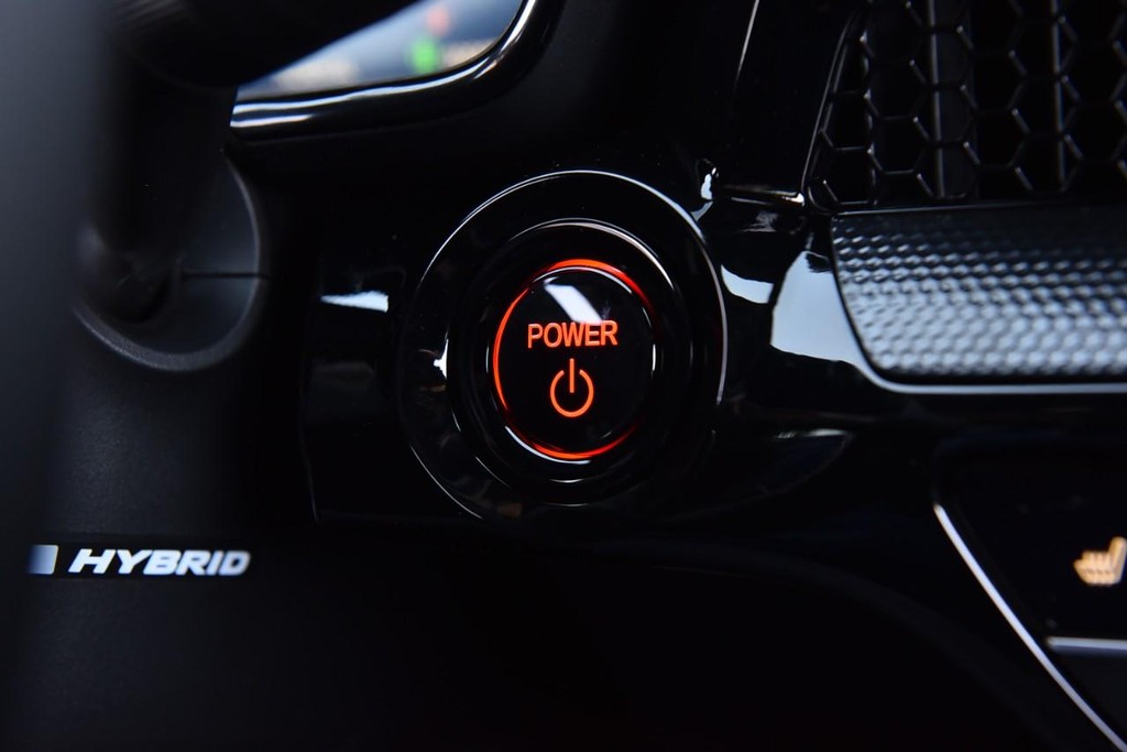 Honda CR-V Hybrid Vehicle Full-screen Gallery Image 20