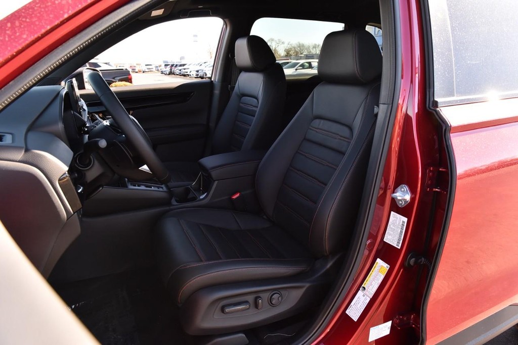 Honda CR-V Hybrid Vehicle Full-screen Gallery Image 22