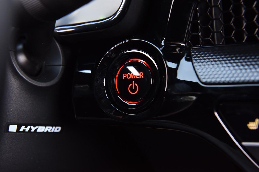 Honda CR-V Hybrid Vehicle Image 20