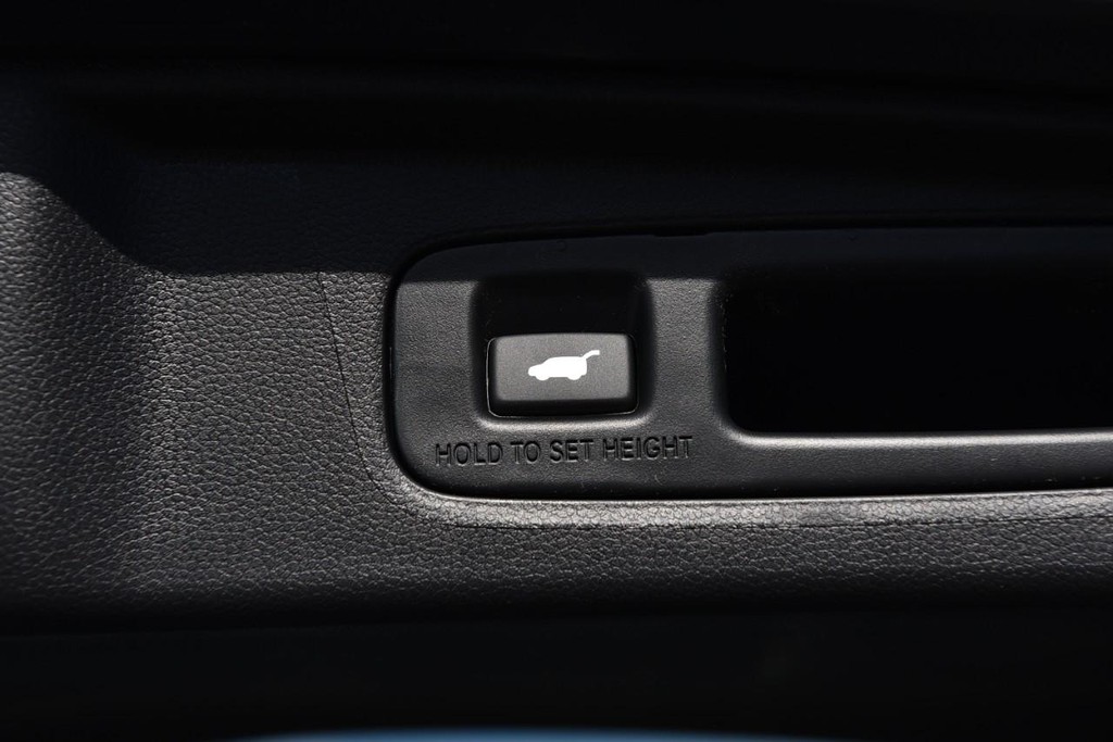 Honda CR-V Hybrid Vehicle Image 29
