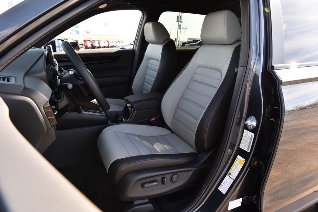 Honda CR-V Hybrid Vehicle Image 22