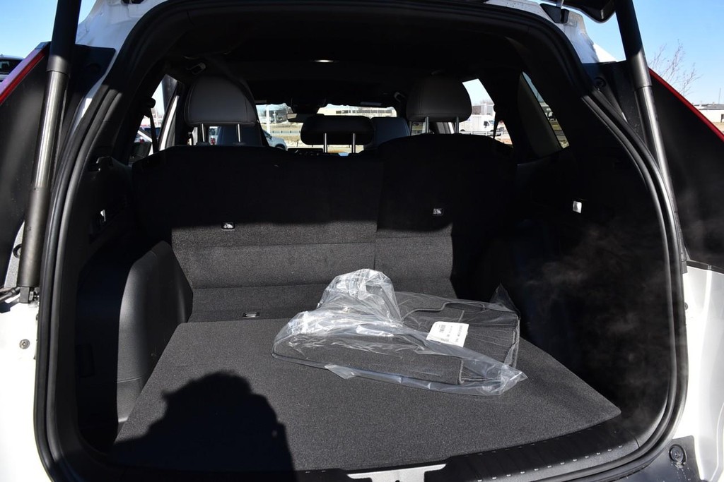 Honda CR-V Hybrid Vehicle Image 28