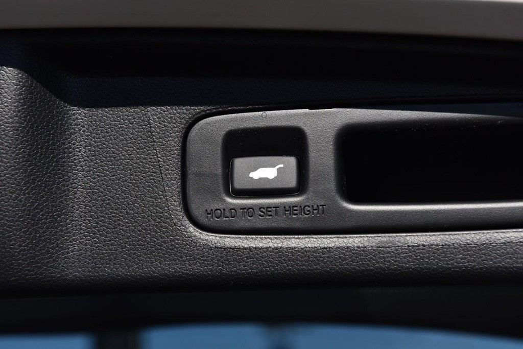 Honda CR-V Hybrid Vehicle Image 29