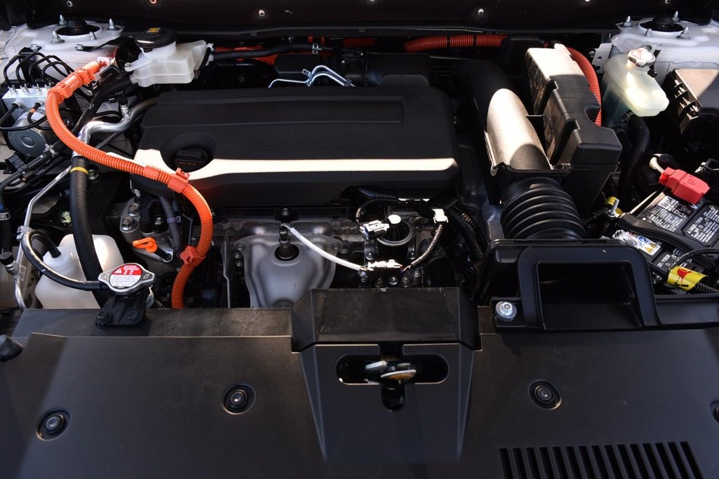 Honda CR-V Hybrid Vehicle Image 30