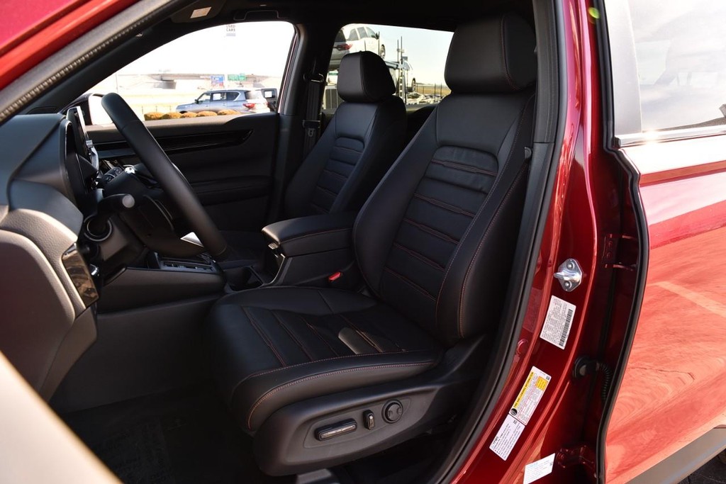 Honda CR-V Hybrid Vehicle Image 22