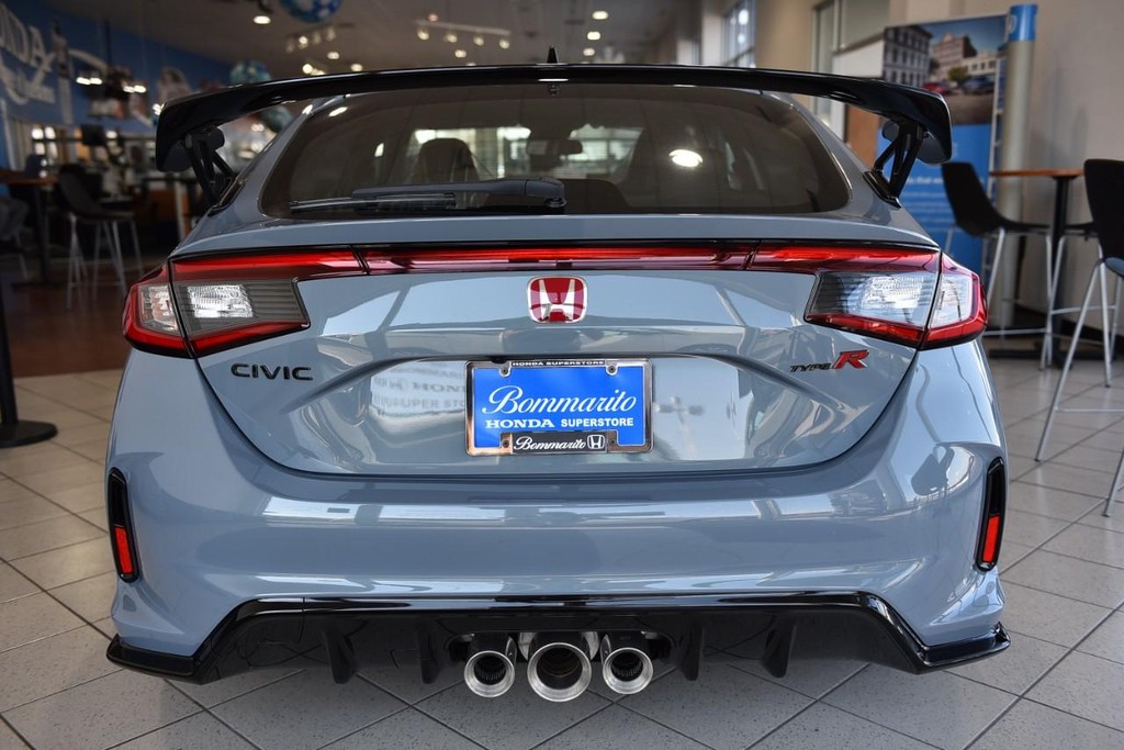 Honda Civic Type R Vehicle Image 06