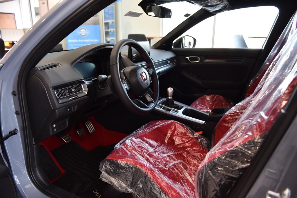 Honda Civic Type R Vehicle Image 09