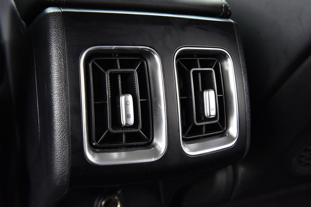 Kia Sorento Vehicle Image 23