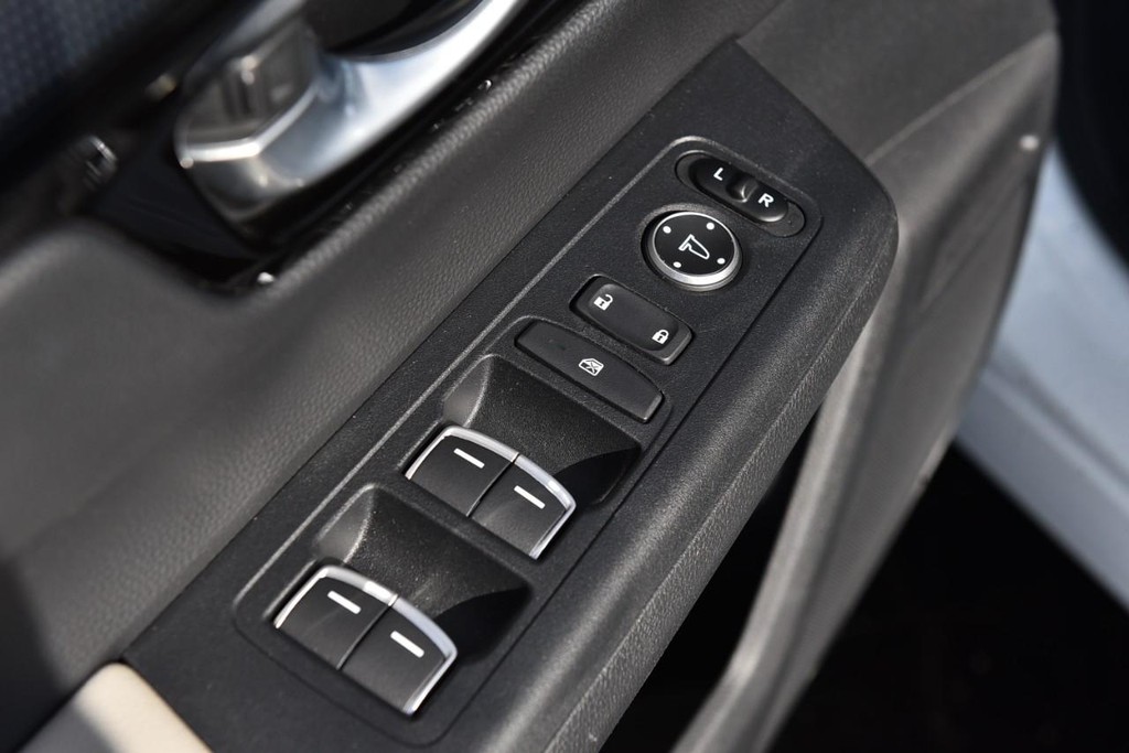 Honda CR-V Vehicle Image 08