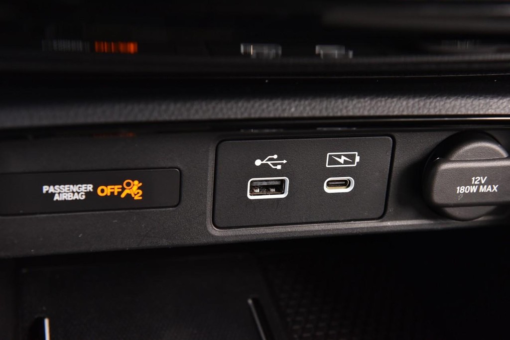 Honda CR-V Vehicle Image 17