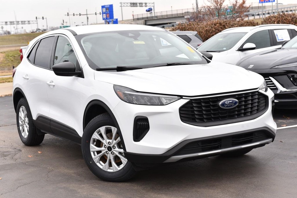 Ford Escape Vehicle Image 02