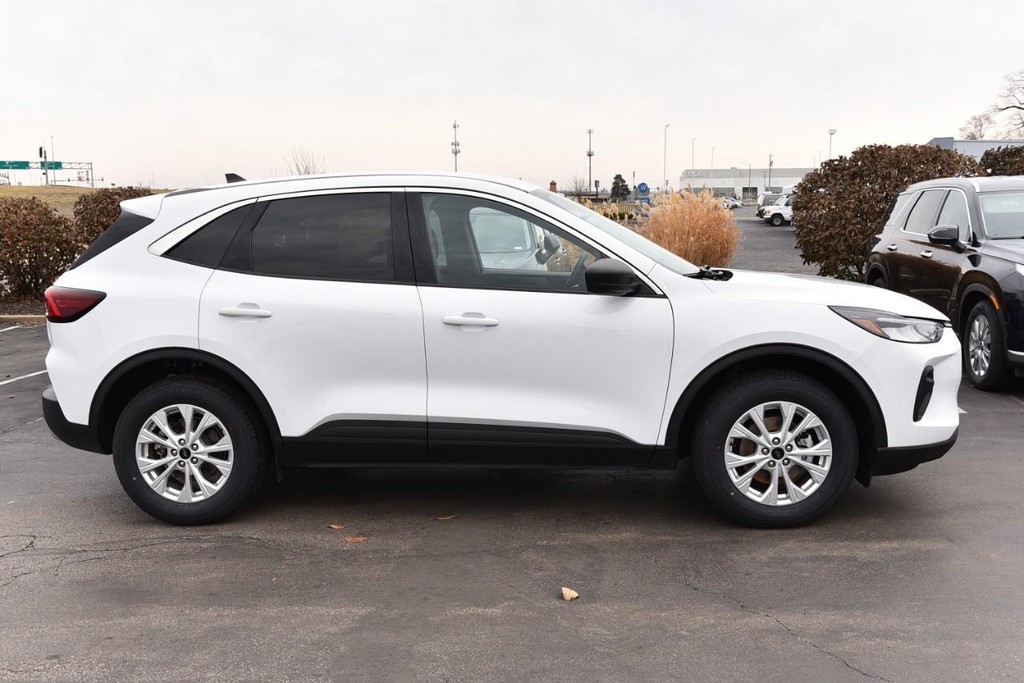 Ford Escape Vehicle Image 05