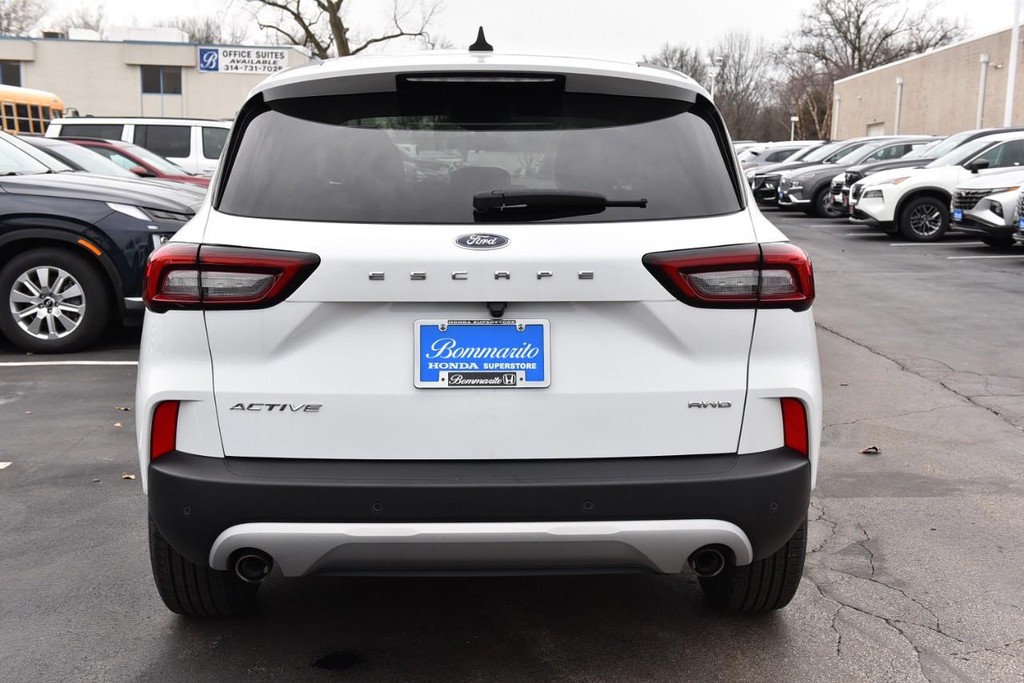 Ford Escape Vehicle Image 06