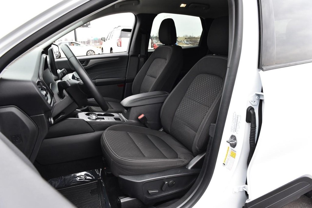 Ford Escape Vehicle Image 17