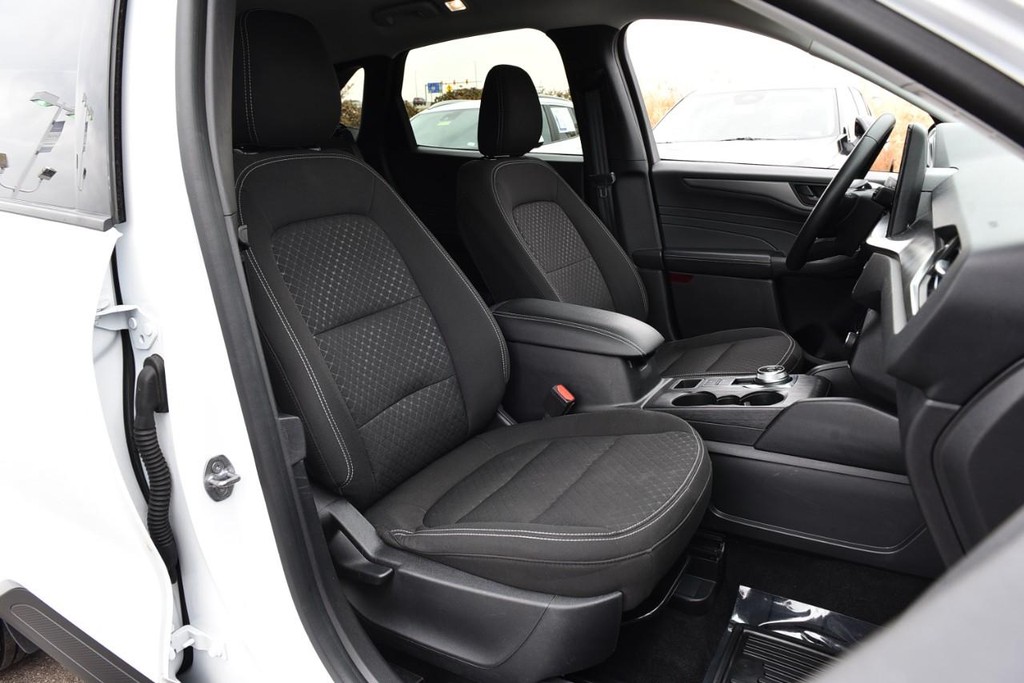 Ford Escape Vehicle Image 18