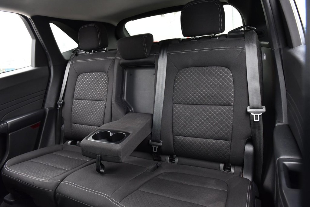 Ford Escape Vehicle Image 19