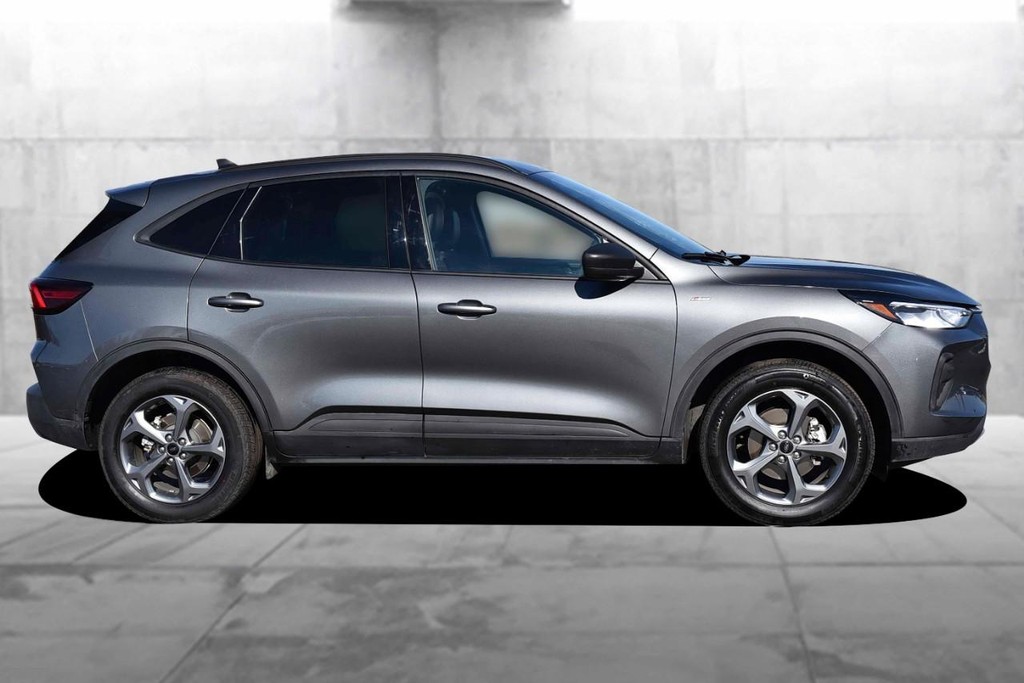 Ford Escape Vehicle Image 05