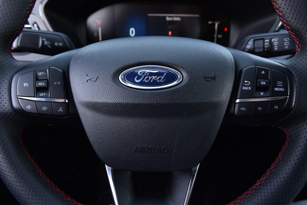 Ford Escape Vehicle Image 19