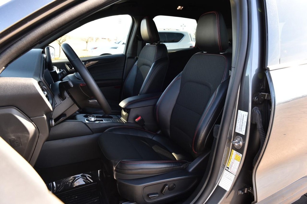 Ford Escape Vehicle Image 26