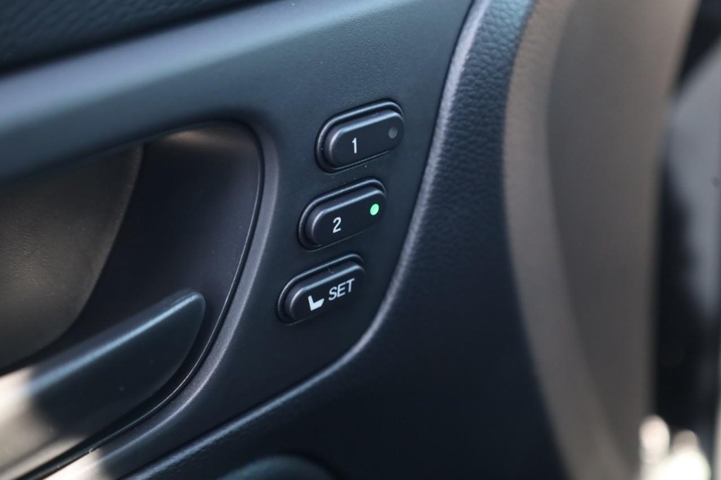 Honda Odyssey Vehicle Full-screen Gallery Image 11