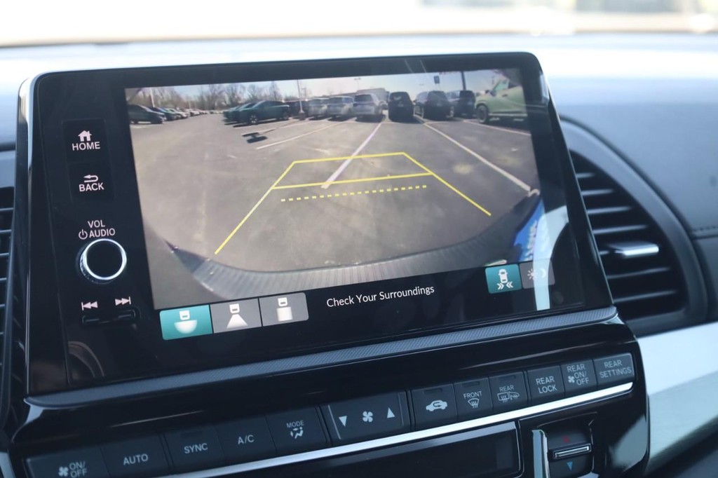 Honda Odyssey Vehicle Full-screen Gallery Image 15