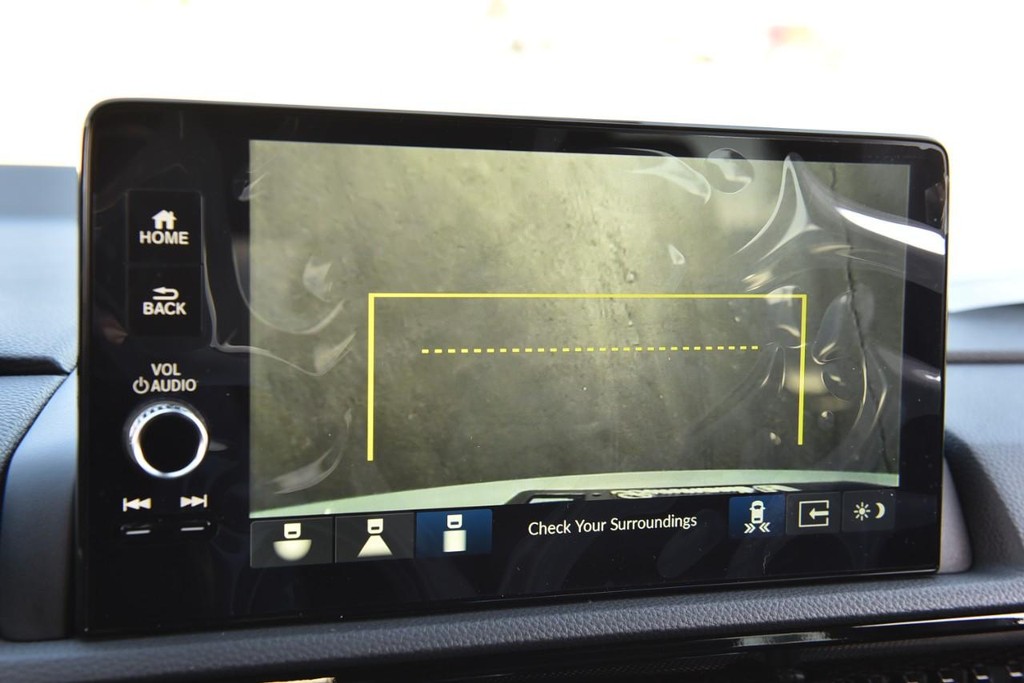 Honda CR-V Hybrid Vehicle Image 14