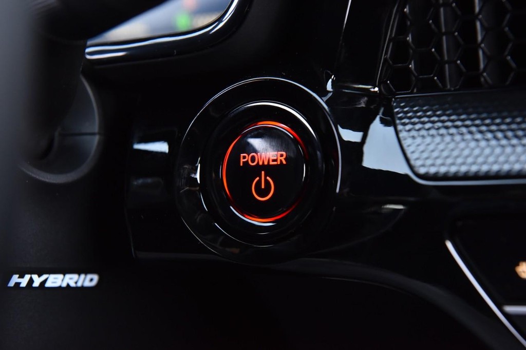 Honda CR-V Hybrid Vehicle Image 20