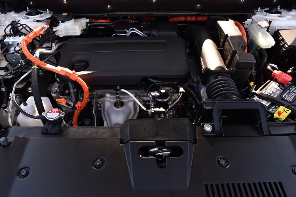 Honda CR-V Hybrid Vehicle Image 30