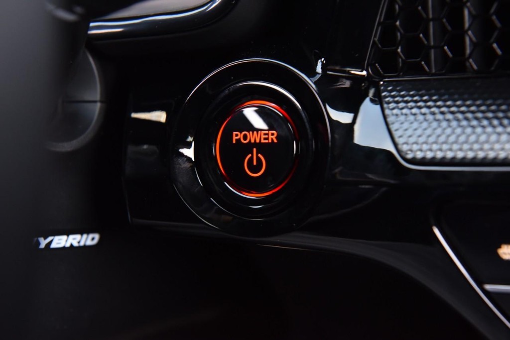 Honda CR-V Hybrid Vehicle Image 20