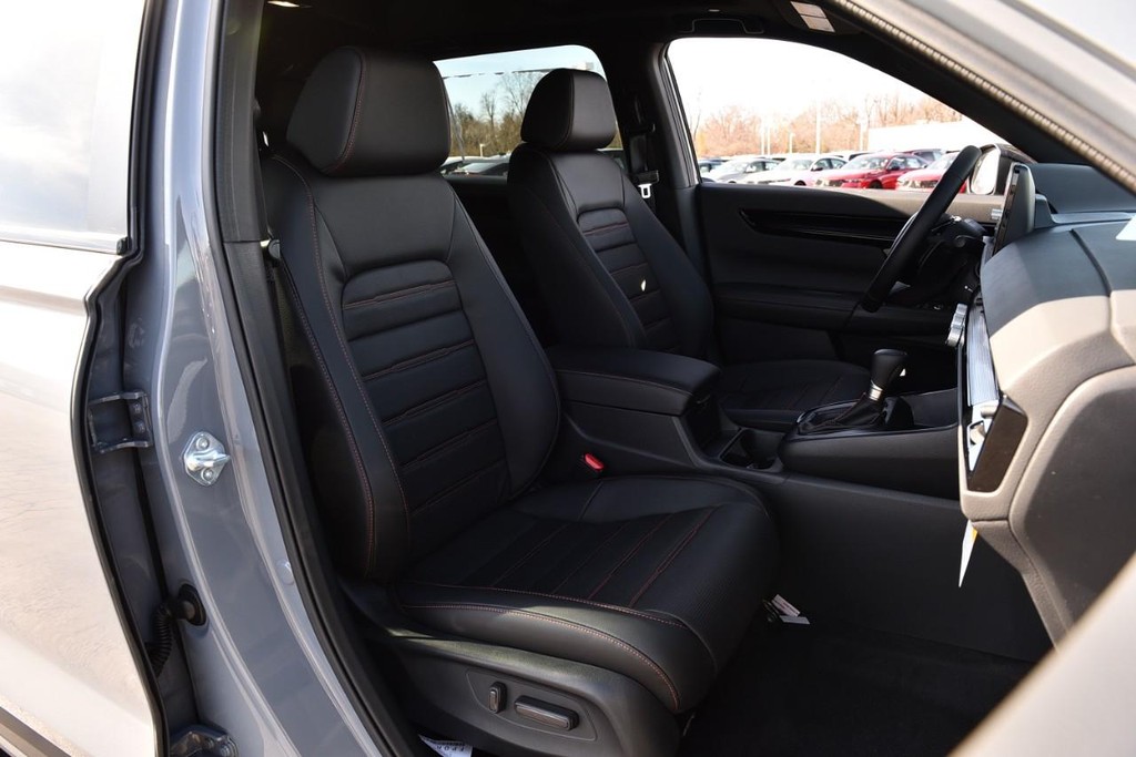 Honda CR-V Hybrid Vehicle Image 23