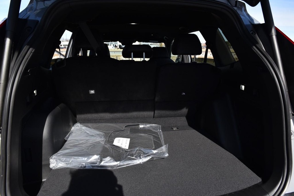 Honda CR-V Hybrid Vehicle Image 28