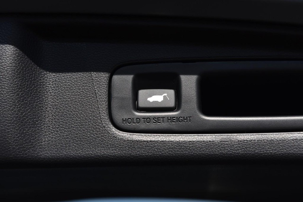 Honda CR-V Hybrid Vehicle Image 29
