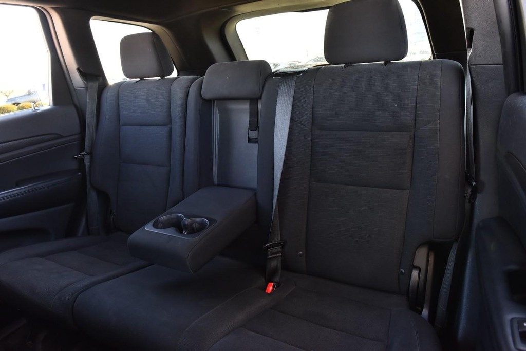 Jeep Grand Cherokee Vehicle Image 19