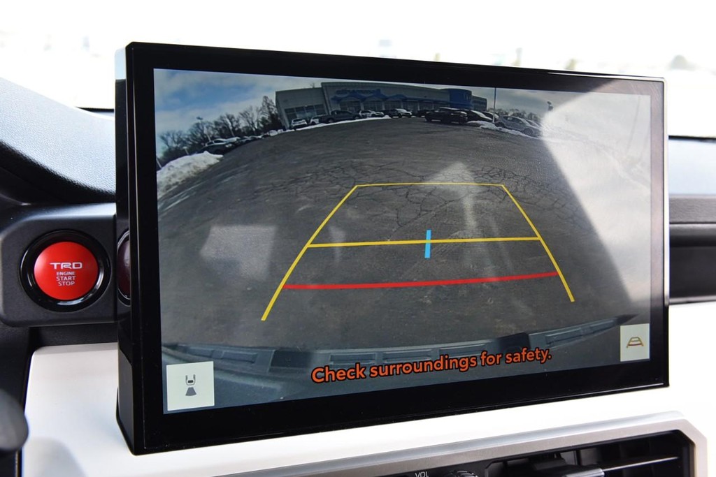 Toyota Tacoma 4WD Vehicle Image 13