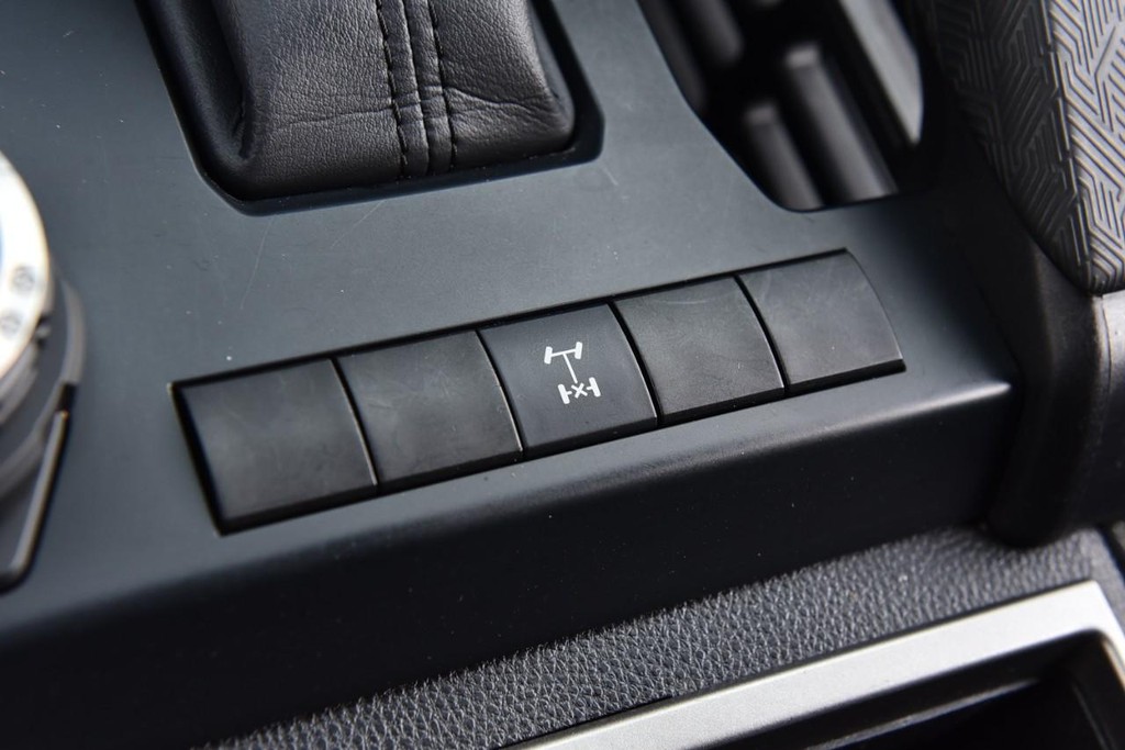 Toyota Tacoma 4WD Vehicle Image 17