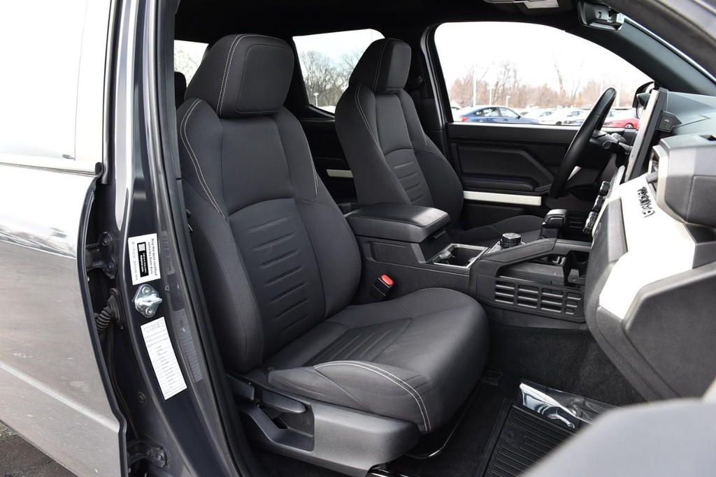 Toyota Tacoma 4WD Vehicle Image 21