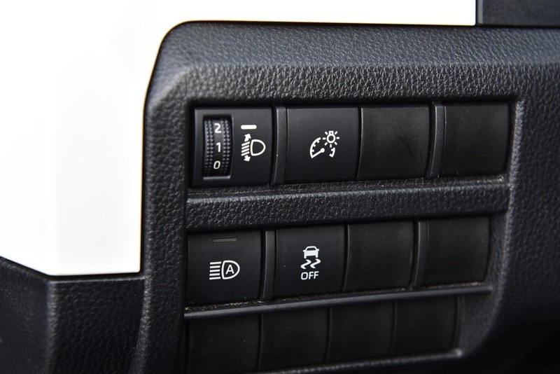 Toyota Tacoma 4WD Vehicle Image 11