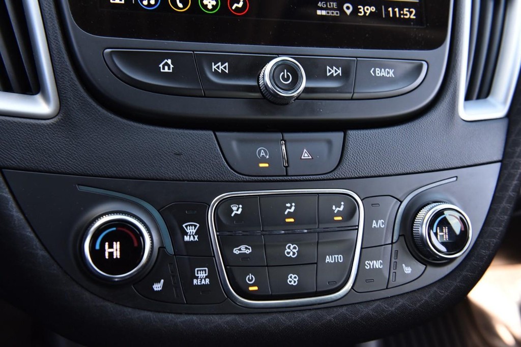 Chevrolet Malibu Vehicle Image 13