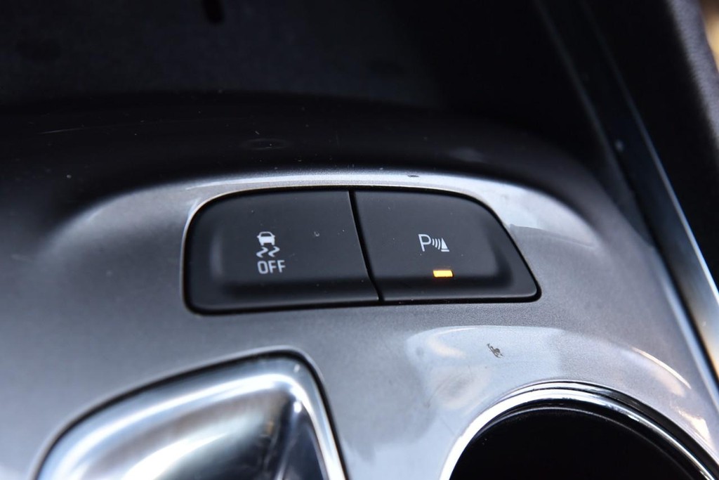 Chevrolet Malibu Vehicle Image 15