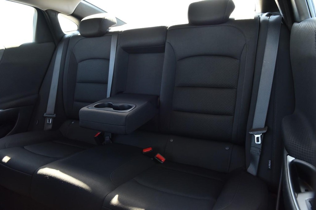 Chevrolet Malibu Vehicle Image 21