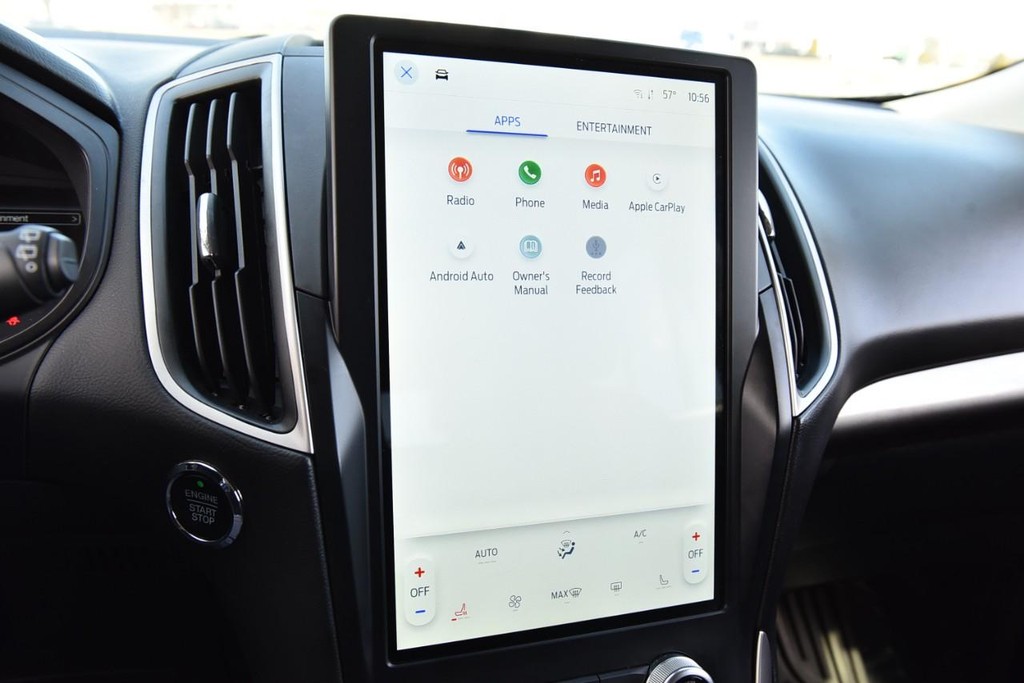 Ford Edge Vehicle Full-screen Gallery Image 14