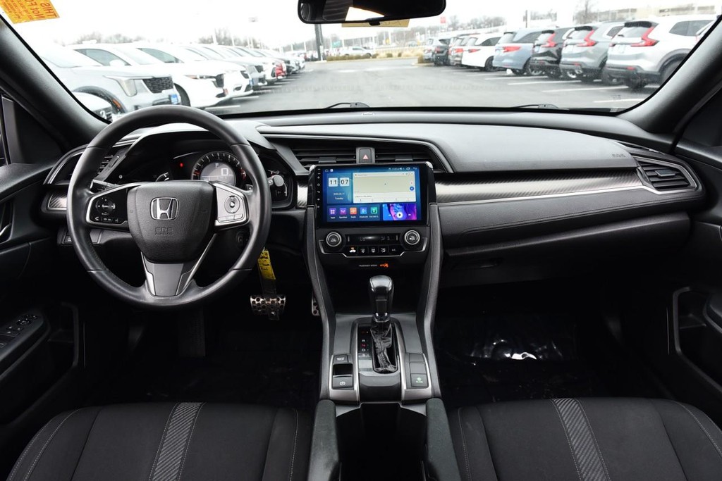 Honda Civic Hatchback Vehicle Image 07