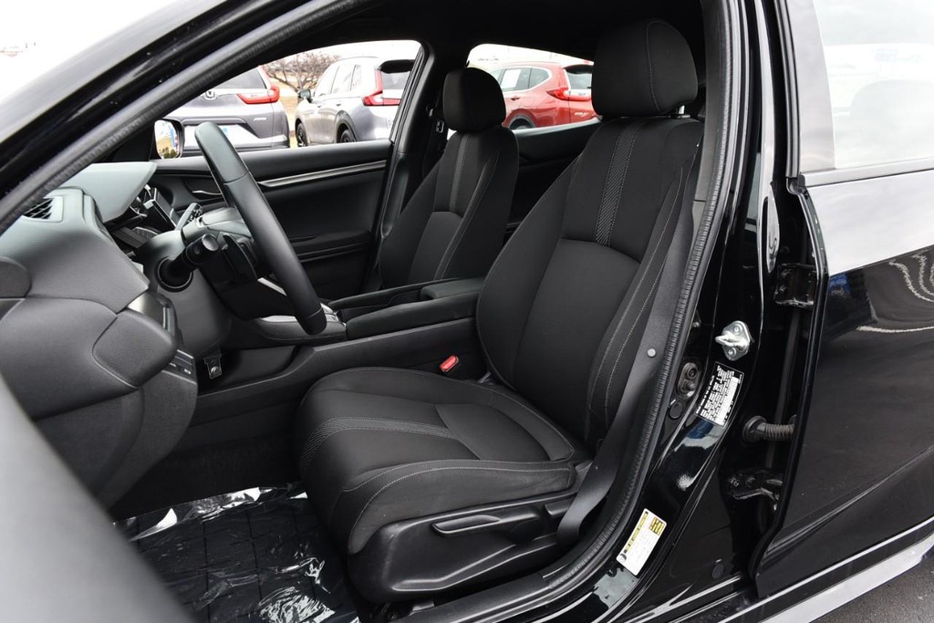 Honda Civic Hatchback Vehicle Image 16